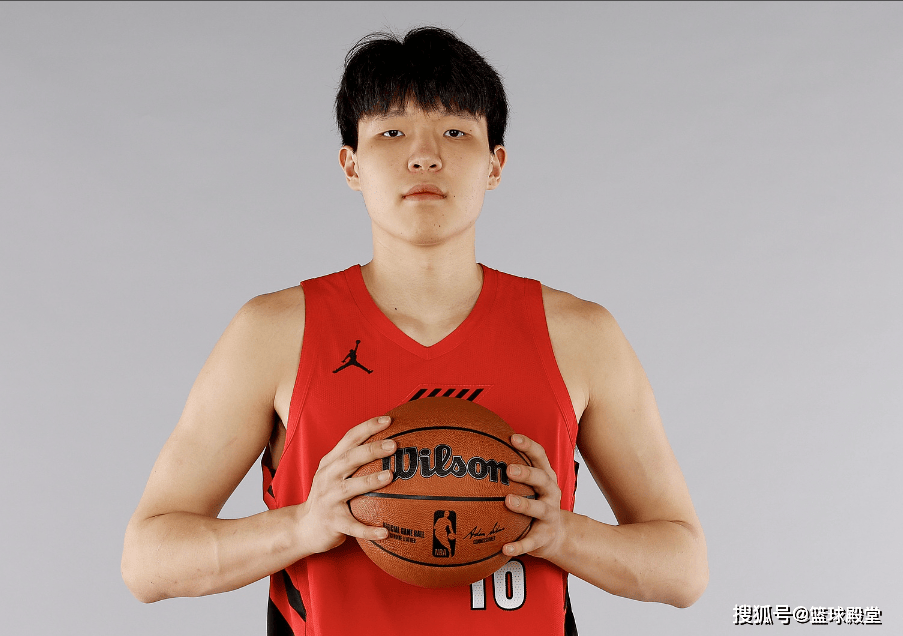华体会官方网站-包含赛后纽约尼克斯备战欧超杯尼斯战术微调备战NBA常规赛，连对手都承认：上海申花今夜绝杀压哨的词条